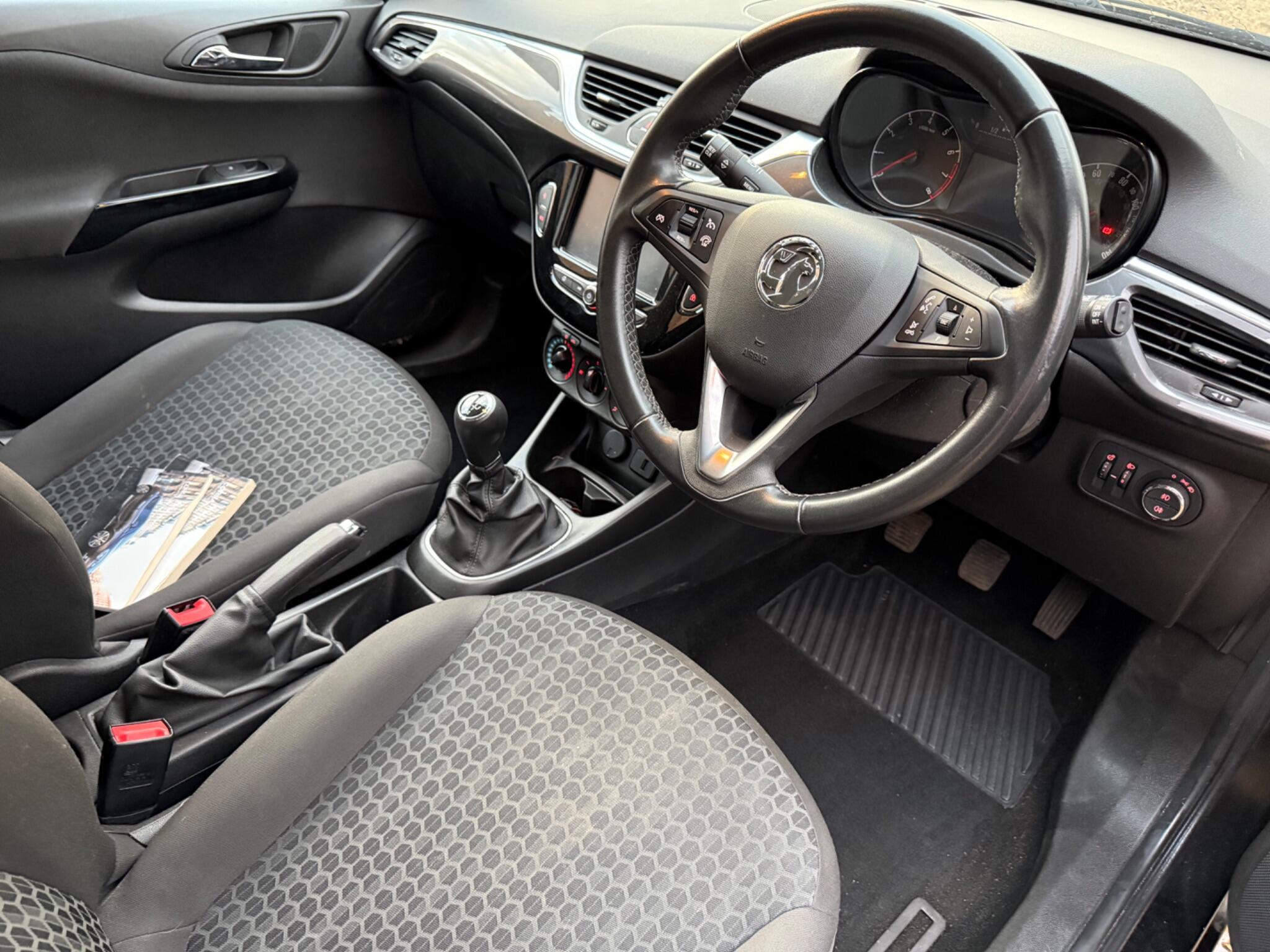 Vauxhall Corsa 1.4i Design Euro 6 (s/s) 5dr — photo 86 of 104